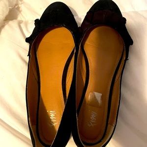 Fioni Black Suede Ruffle Ballet Flat